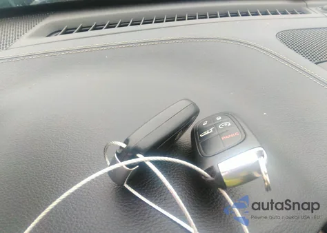 2015 Jeep Cherokee Latitude из США, поврежденный, VIN 1C4PJMCS4FW538688